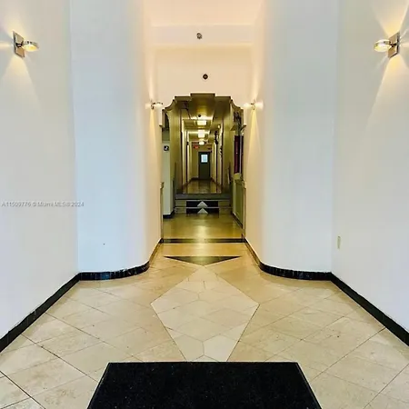 Ocean Breeze Studio With Parking By The Beach Miami Beach Exterior photo