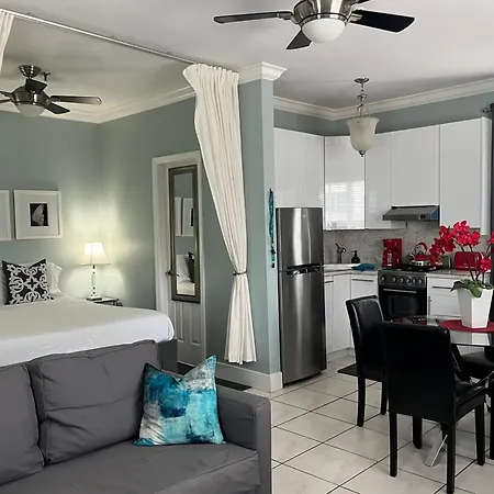 Ocean Breeze Studio With Parking By The Beach Miami Beach Exterior photo